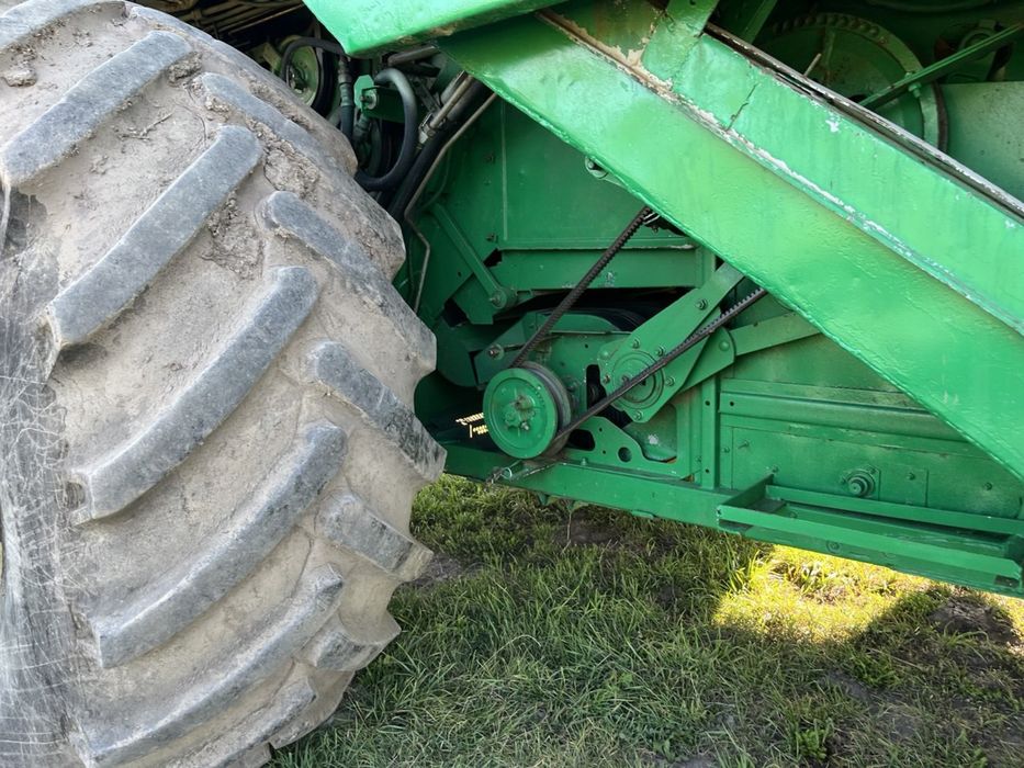 Комбайн Джондір-9500.