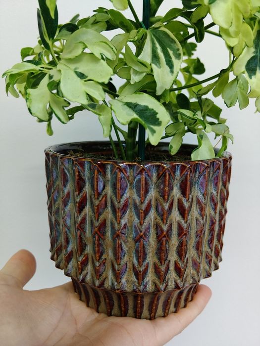 Osłonka, doniczka ceramiczna, szkliwiona. W stylu vintage/retro