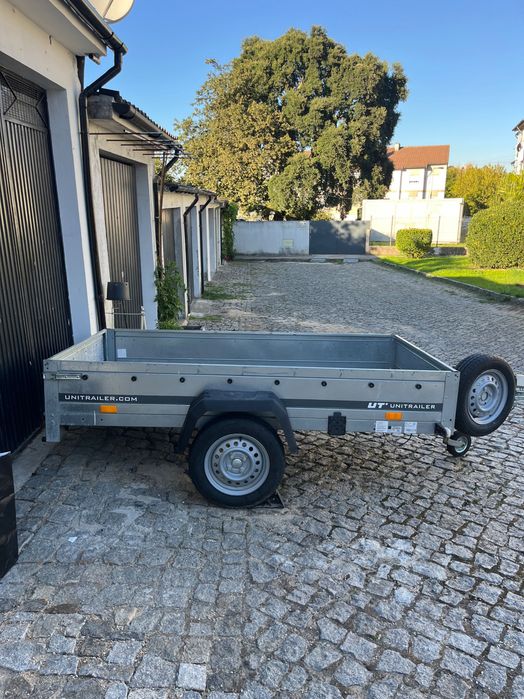 Reboque para automóvel