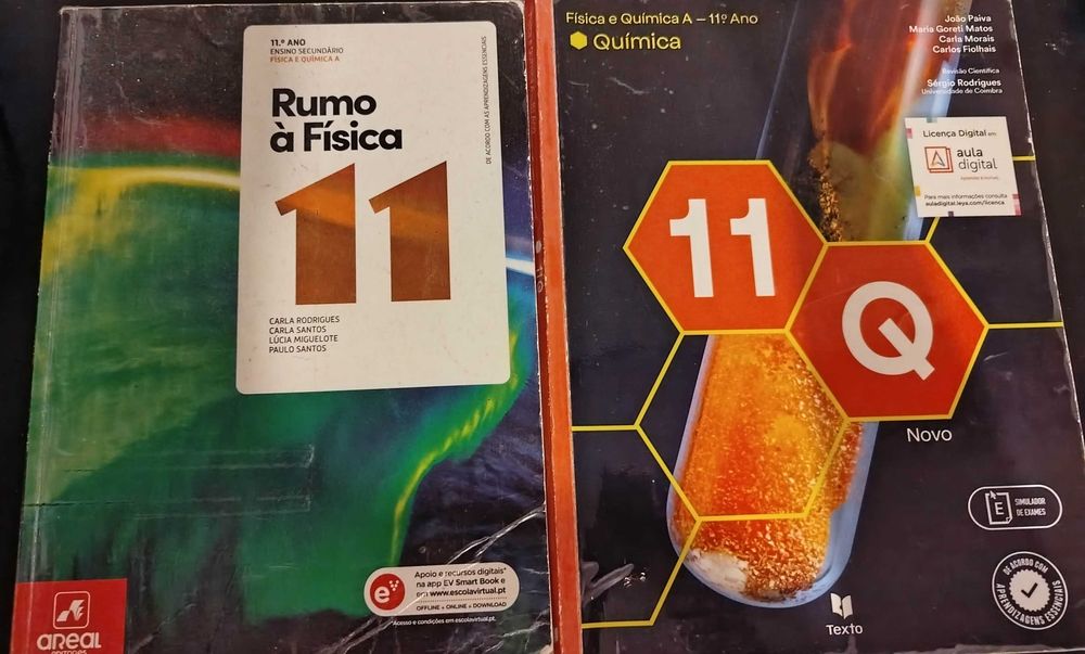 Livros escolares 10° e 11° ano