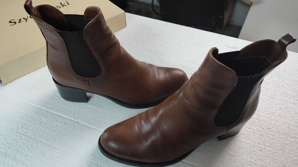 Sprzedam buty damskie 38