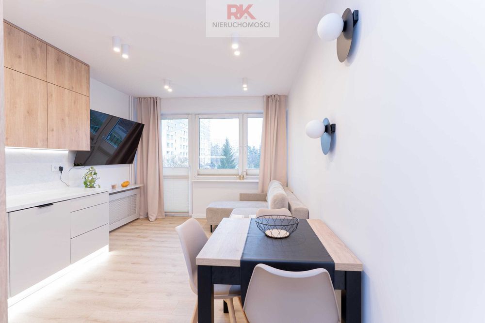 Do wynajęcia mieszkanie (4 pokoje, balkon, parking)