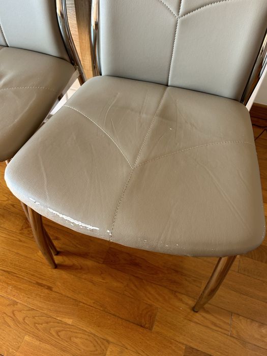 4 Cadeiras de Sala de Jantar – Conjunto