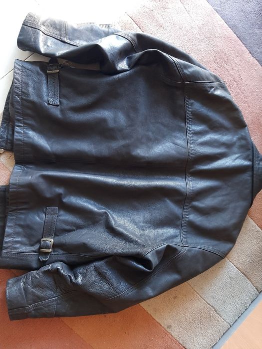 Blussoes em pele couro e antilop tamanho L/ XL impecaveeis