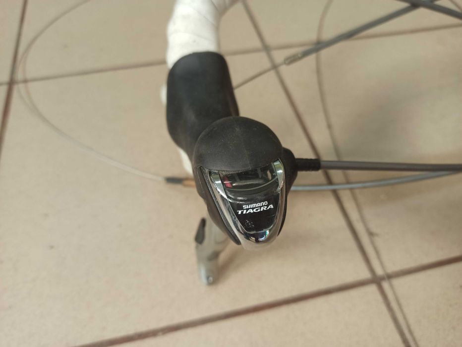 Klamkomanetki szosowe 3x9 Shimano Tiagra ST-4500 prawa lewa