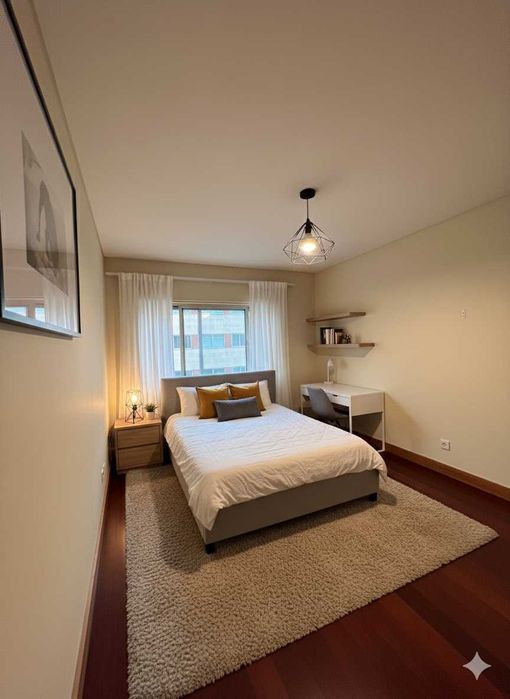 Apartamento T3 – 3 Suites, 3 Lugares de garagem - a 50 metros do Mar