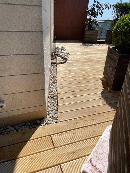 Taras, balkon deska drewniana, kompozytowa kompleksowo, hydroizolacja.