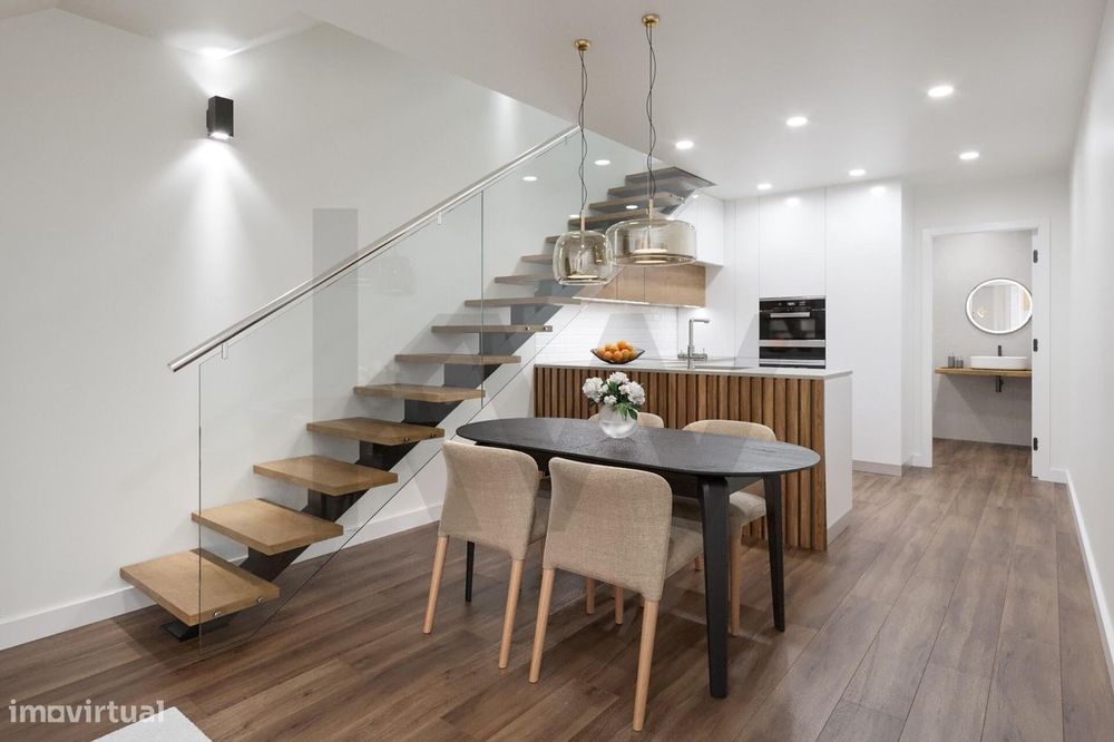 T2 com 193m² no Porto, localização privilegiada