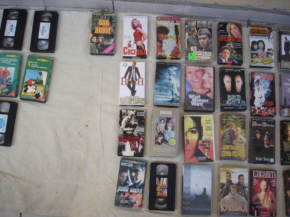 Видеокассеты JVC, SONY, TDK и другие с записями, 133 шт+3 чистых