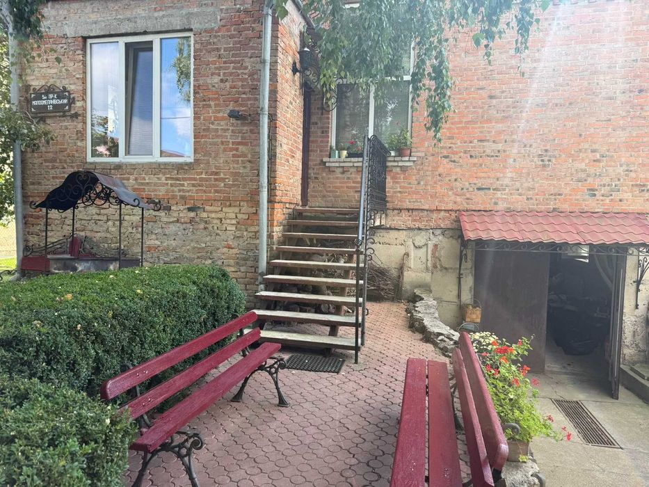 Продам будинок 260кв.м район Львівської (власник)