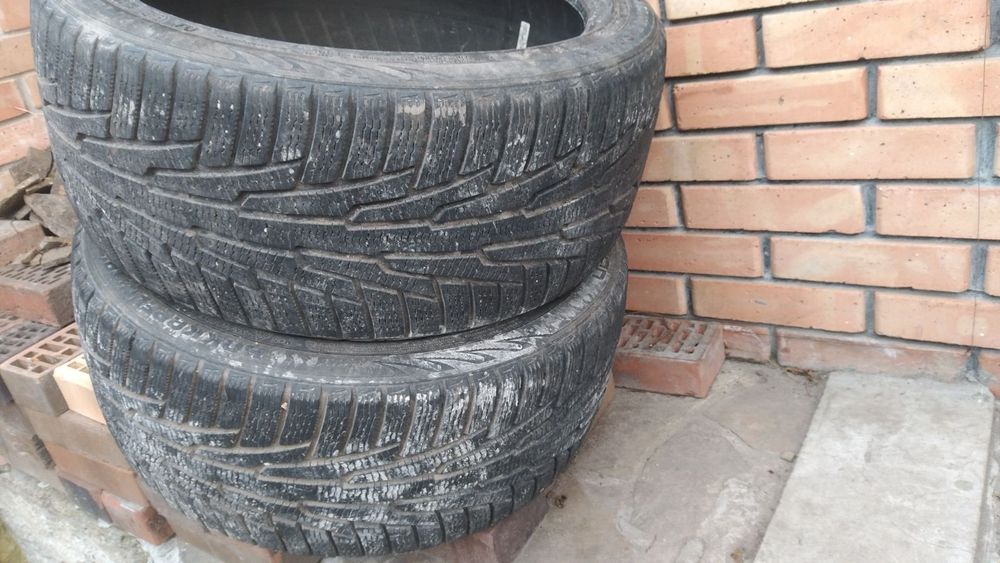 Шины зима Нокиан б/у R19/255/40