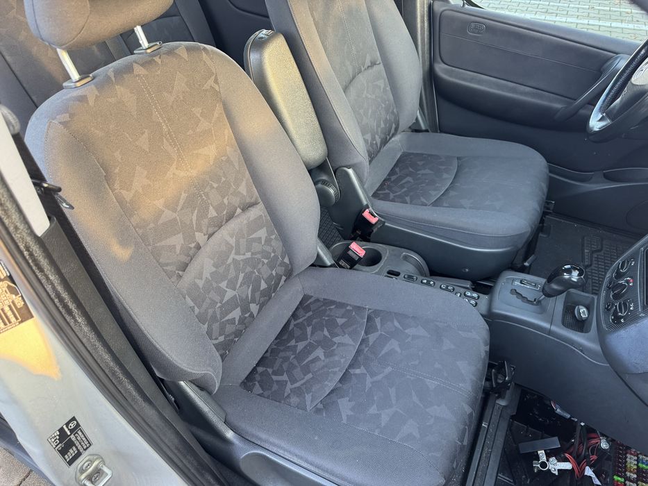Mercedes Vaneo 1.9 benzyna 7os uszkodzona skrzynia