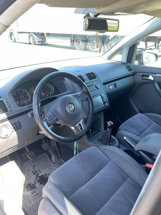 VW Touran 2010r 2.0TDi