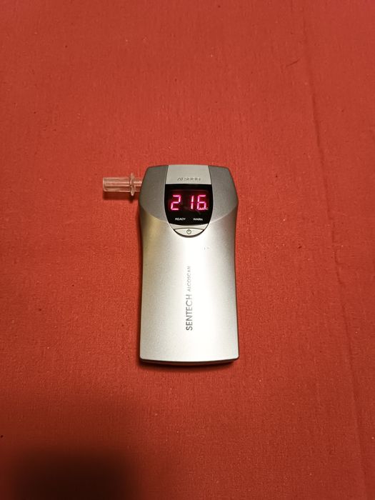 Алкотестер Sentech AL5000.
