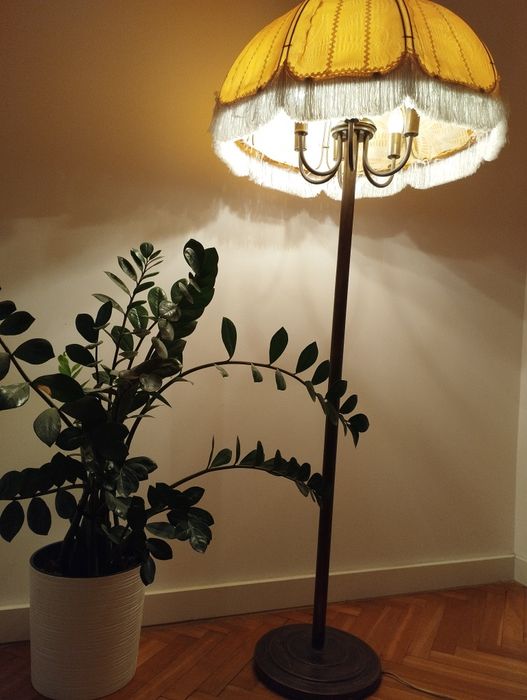 Mosiężna lampa podłogowa Hollywood Regency 6 punktów świetlnych Oryginał
