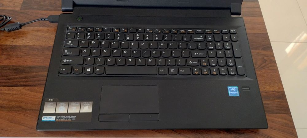 Laptop Lenovo B51-80 i5, 6b ram, dysk SSD 256 Gb