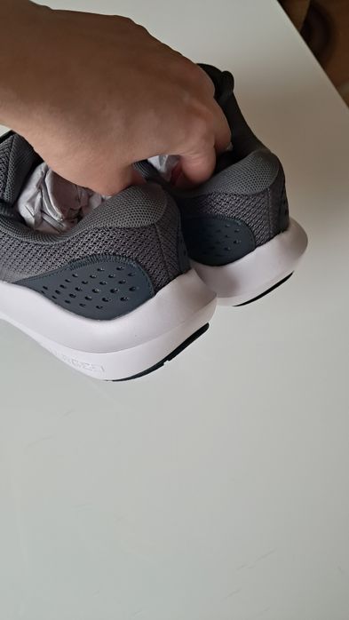Sneakersy Under Armour 39 wkładka 25cm do 25.5cm
