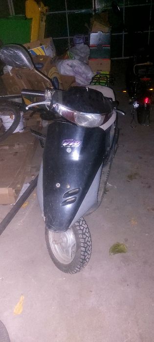 Продам мопед хонда дио