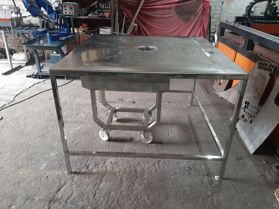 Столи, підставки, тумби, мийки, полиці, стелажі, зонти, нержавійки