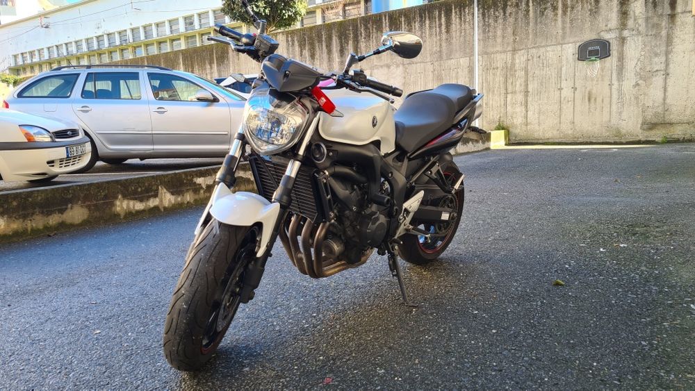 Yamaha FZ6 S2 Impecável