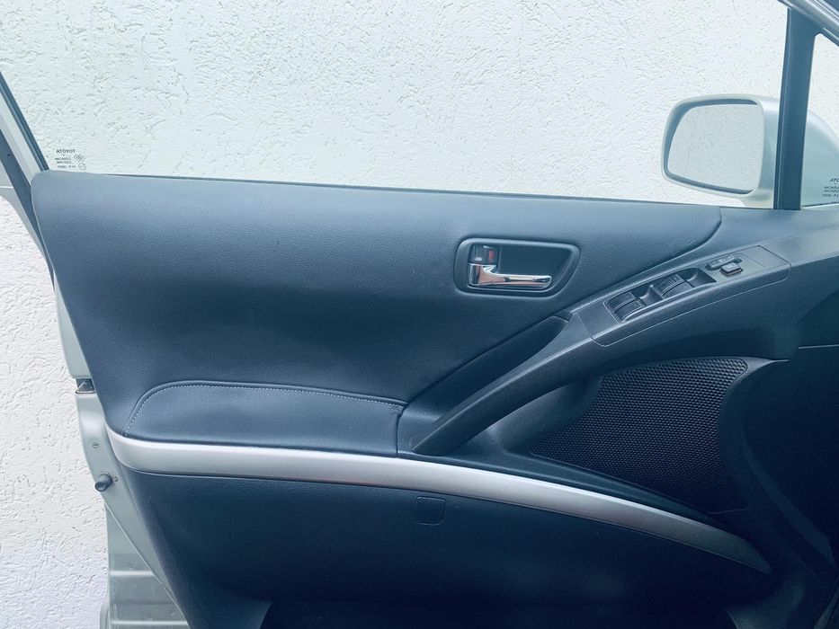 Комплект для перетяжки Тойота королла версо