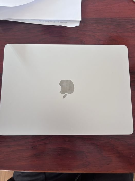 MacBook Air 2025 13' M4 16GB 512GB