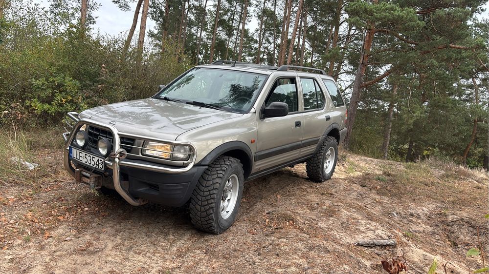 Opel Frontera 2.2 16v *wyciagarka* lift* 32cale* (REZERWACJA)