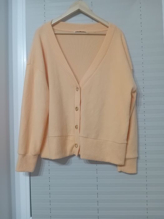 Sweterek rozpinany 46