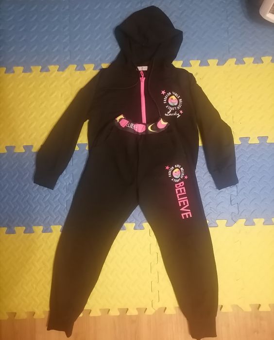 Спортивний костюм для дівчинки ,134