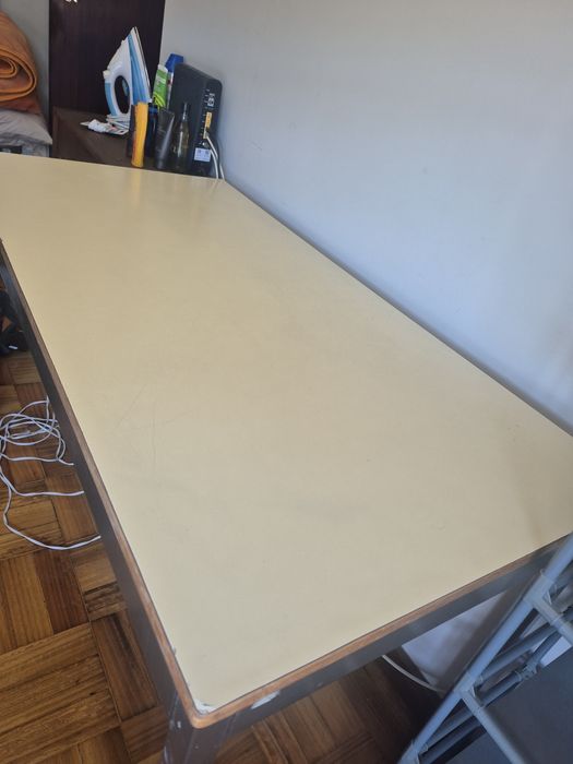 Mesa em ferro maciço486488610355947530