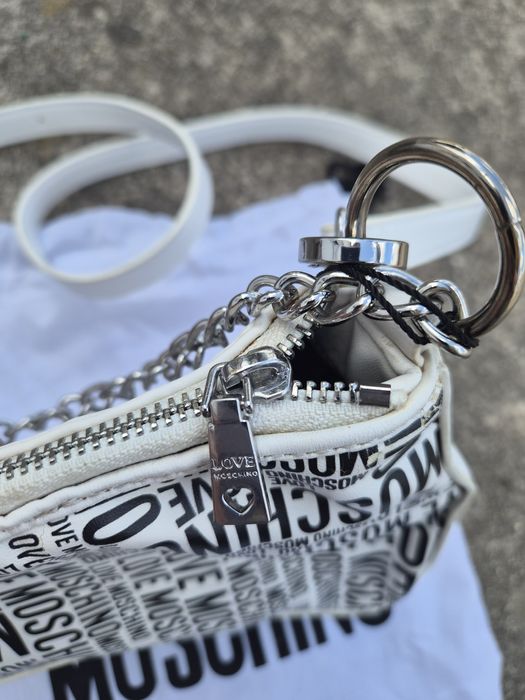 Mala Love Moschino