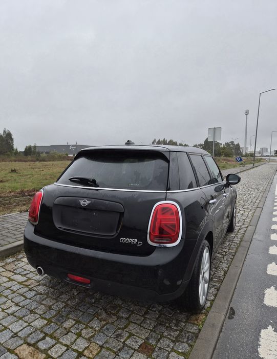 Mini Cooper D 5 portas 2019 Nacional