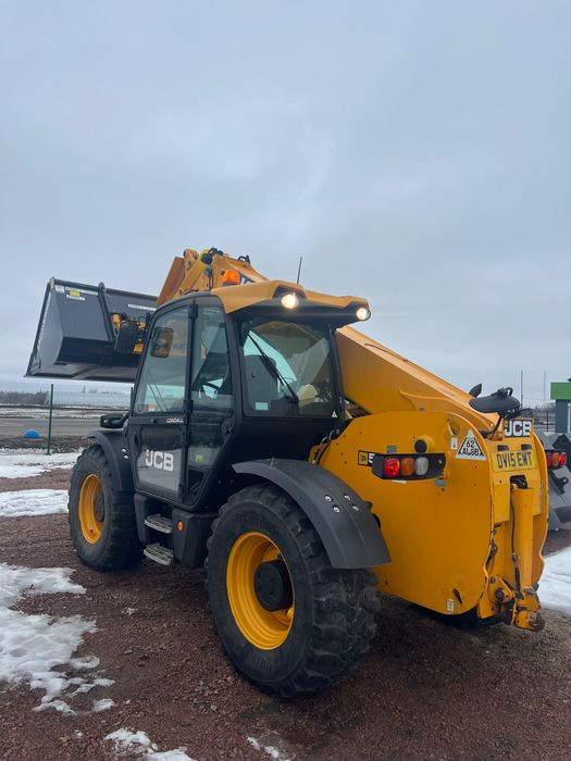 Телескопічний навантажувач JCB 541-70
