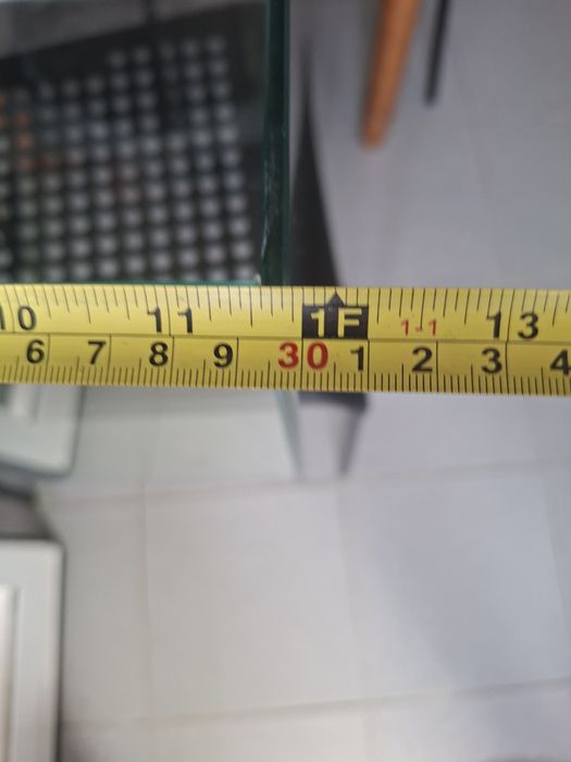 Aquário 43L – 45x30x32 cm – Vidro – Usado- mas em bom estado