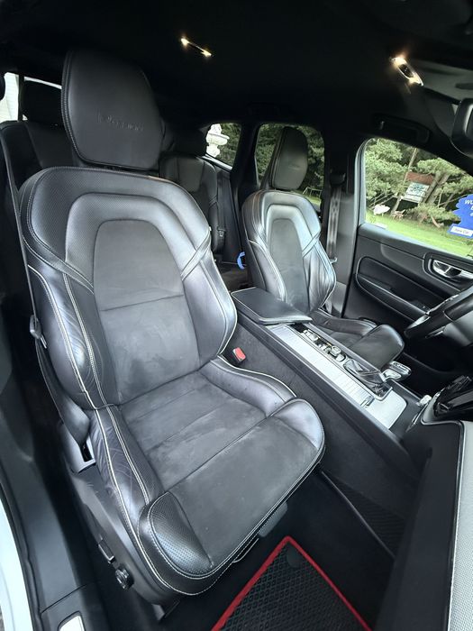 Volvo xc60 2018rok R-desing niski przebieg salon polska