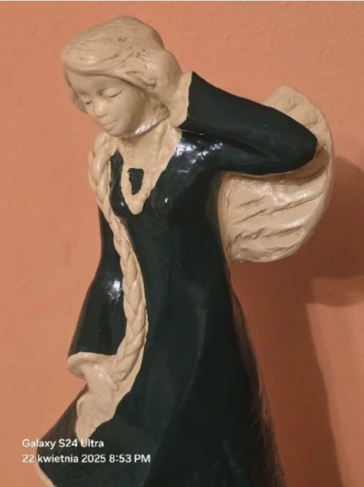 Piękna ceramiczna figurka kolekcjonerska kobiata ANIOŁ hand made.