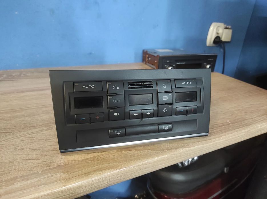AUDI A4 B7 PANEL KLIMATYZACJI NAWIEWU CLIMATRONIC SPRAWNY 8E0820043BJ WYSYŁKA !!!!