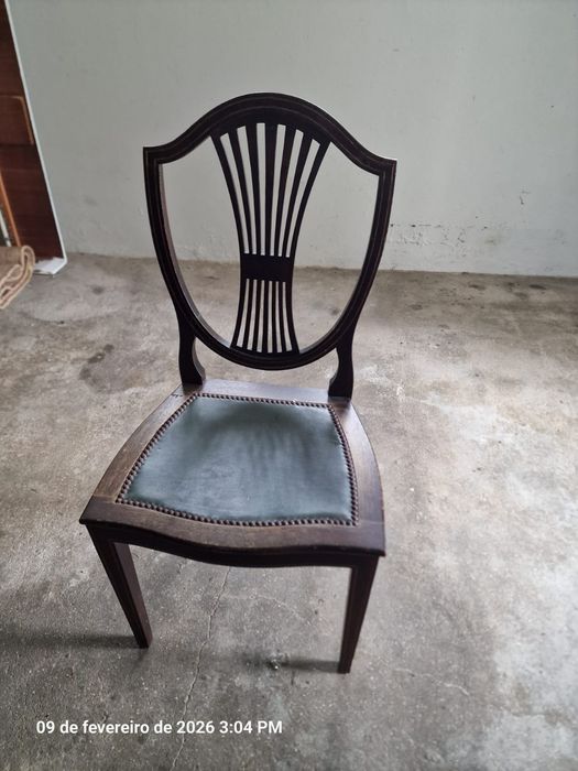 Mesa de sala jantar estilo inglês com 8  cadeiras mesa extensível até 2 metros