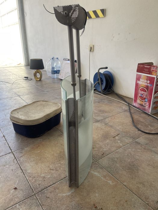 Candeeiro teto bom estado