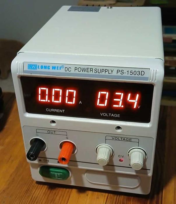 Zasilacz laboratoryjny serwisowy 3-15 V / 3A