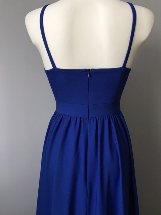 Suknia z rozcięciem