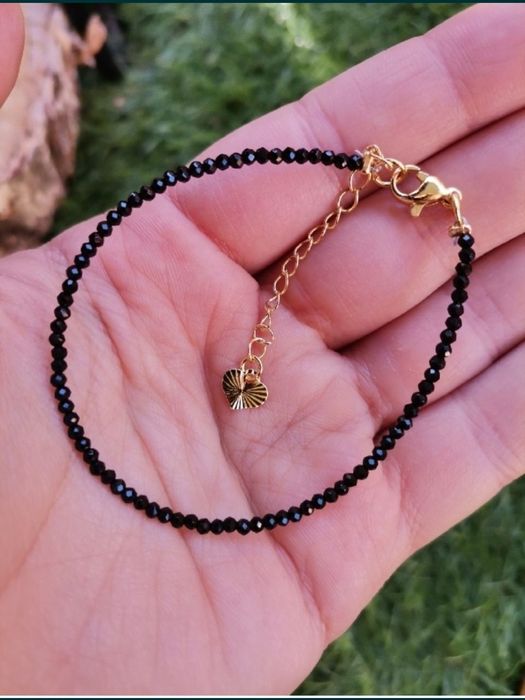 Bransoletka na lince jubilerskiej czarne kamienie onyks regulacja