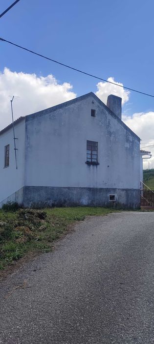 Moradia T3 à venda em Linhares, Celorico da Beira — foto 3