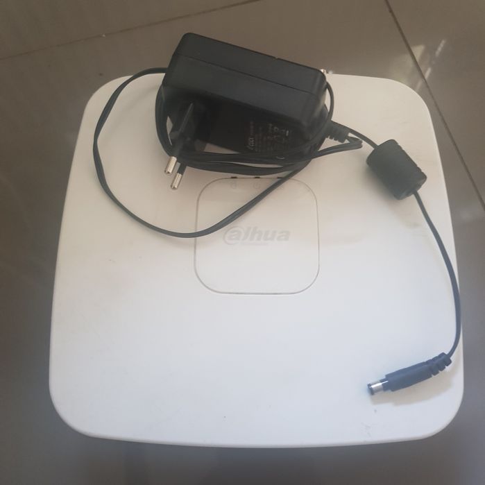 Rejestrator Dahua + switch PoE