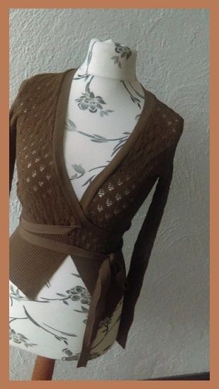 Ażurowa narzutka bolerko S M 36 38 sweterek CZEKOLADOWY wiązany