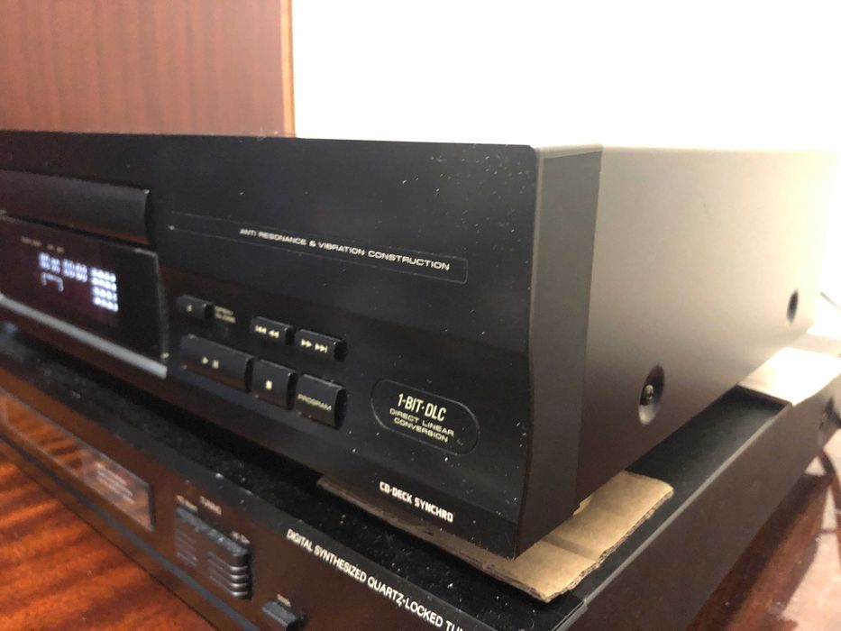 CD програвач Pioneer PD-107