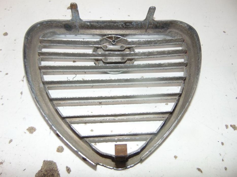 Alfa romeo grelha central/Bmw grelha central
