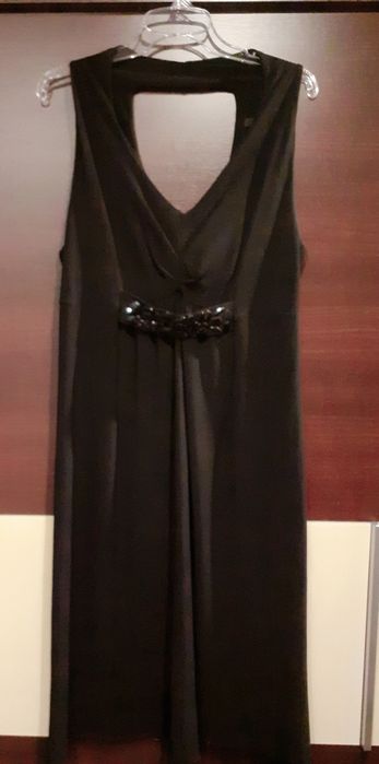 Elegancka czarna sukienka George z kamieniam i  r.42