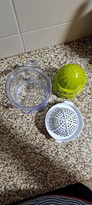 Espremedor multiusos - novo