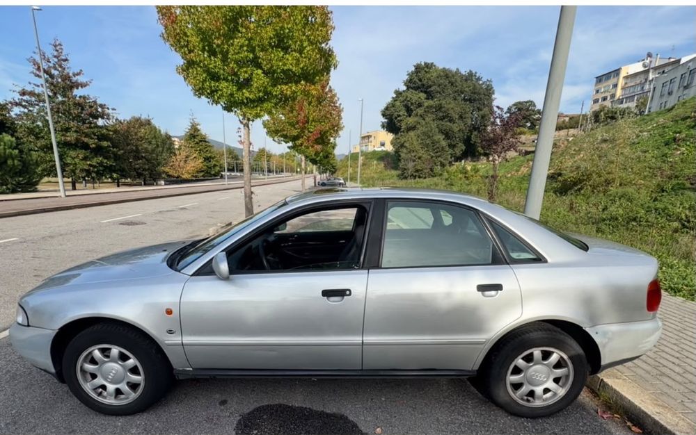 Vendo carro Audi A4 — photo 2